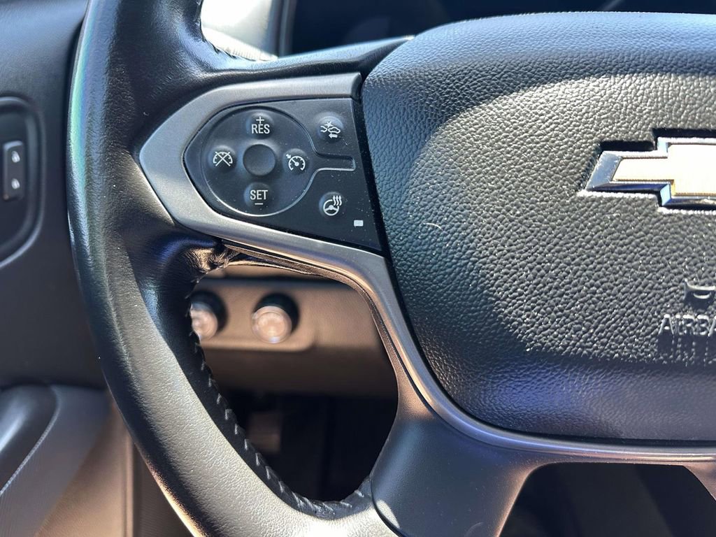 Used 2021 Chevrolet Colorado Z71 w/ Safety Package AWD/4WD image 12
