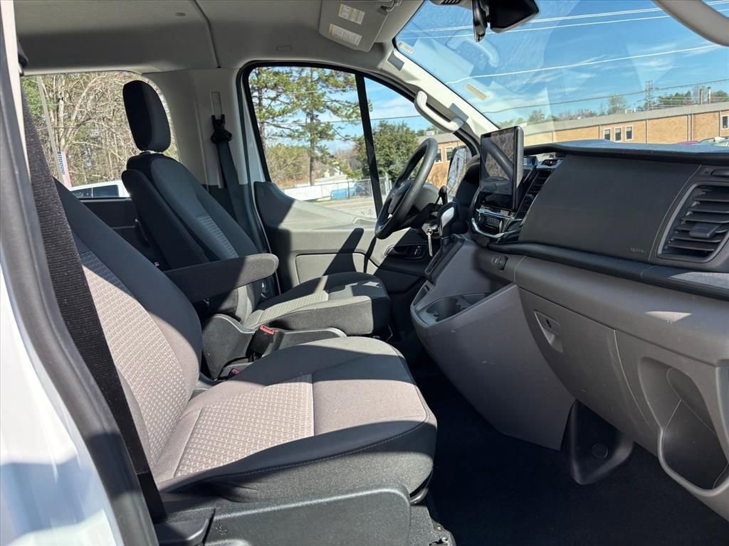 Used 2025 Ford Transit 350 XLT RWD image 12