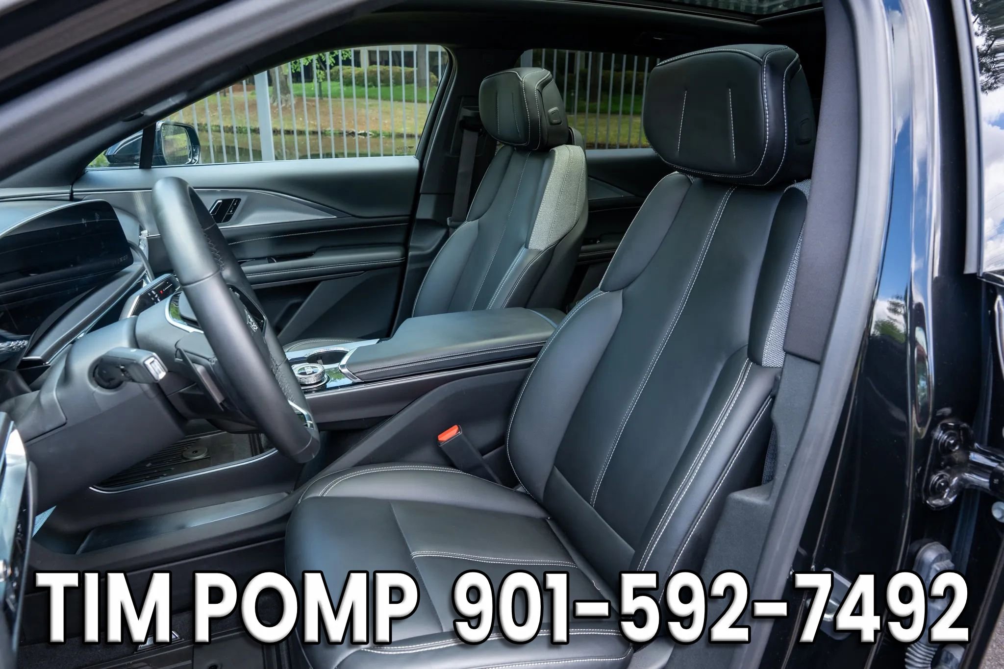 Used 2024 Cadillac Lyriq Tech w/ Driver Assist Package AWD/4WD image 11