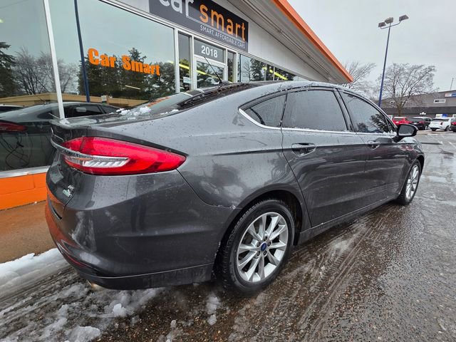 Used 2017 Ford Fusion SE w/ Fusion SE Technology Package FWD image 7