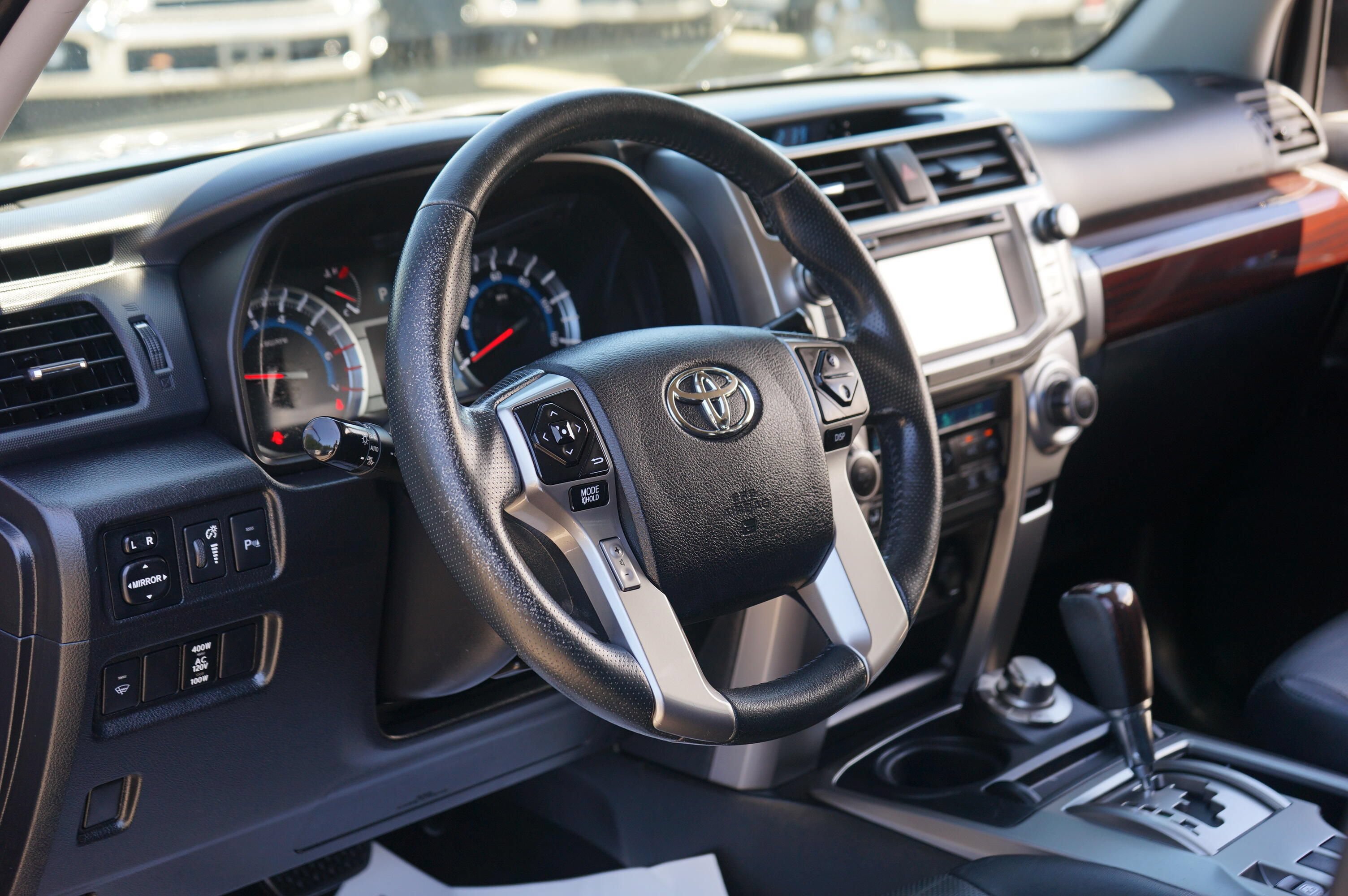 Used 2015 Toyota 4Runner Limited AWD/4WD image 14