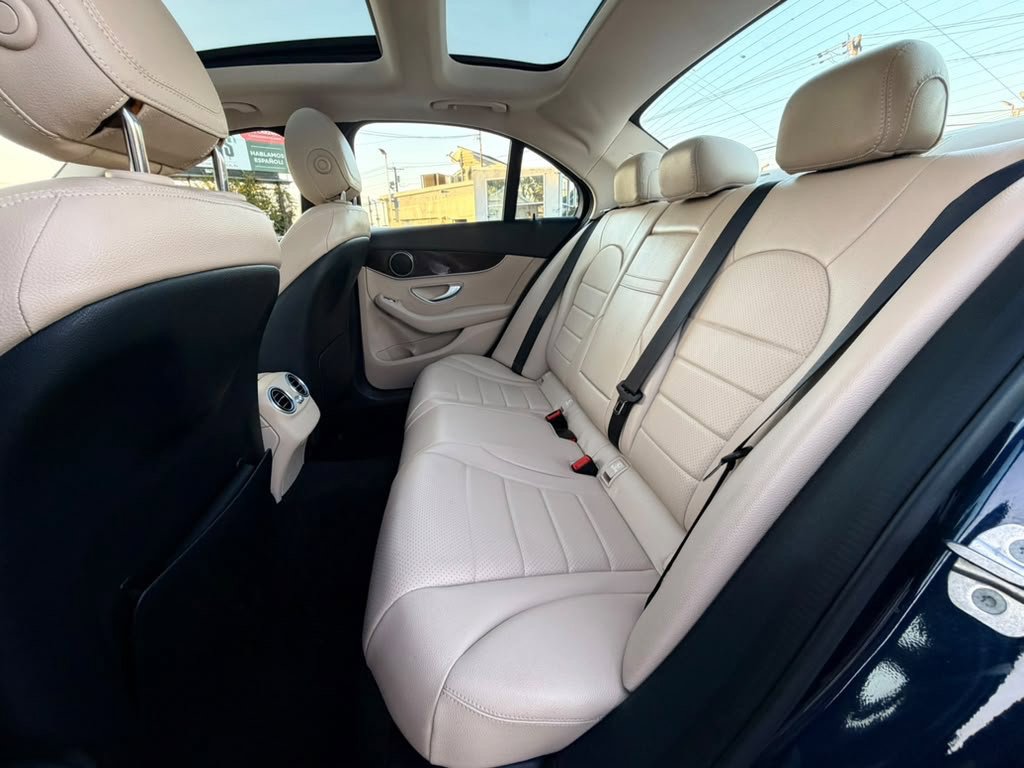 Used 2016 Mercedes-Benz C 300 4MATIC Sedan image 17