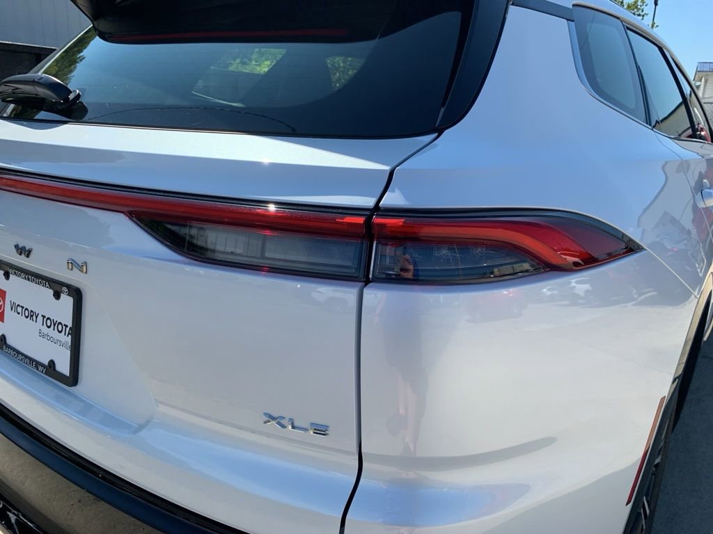 New 2025 Toyota Crown Signia image 30