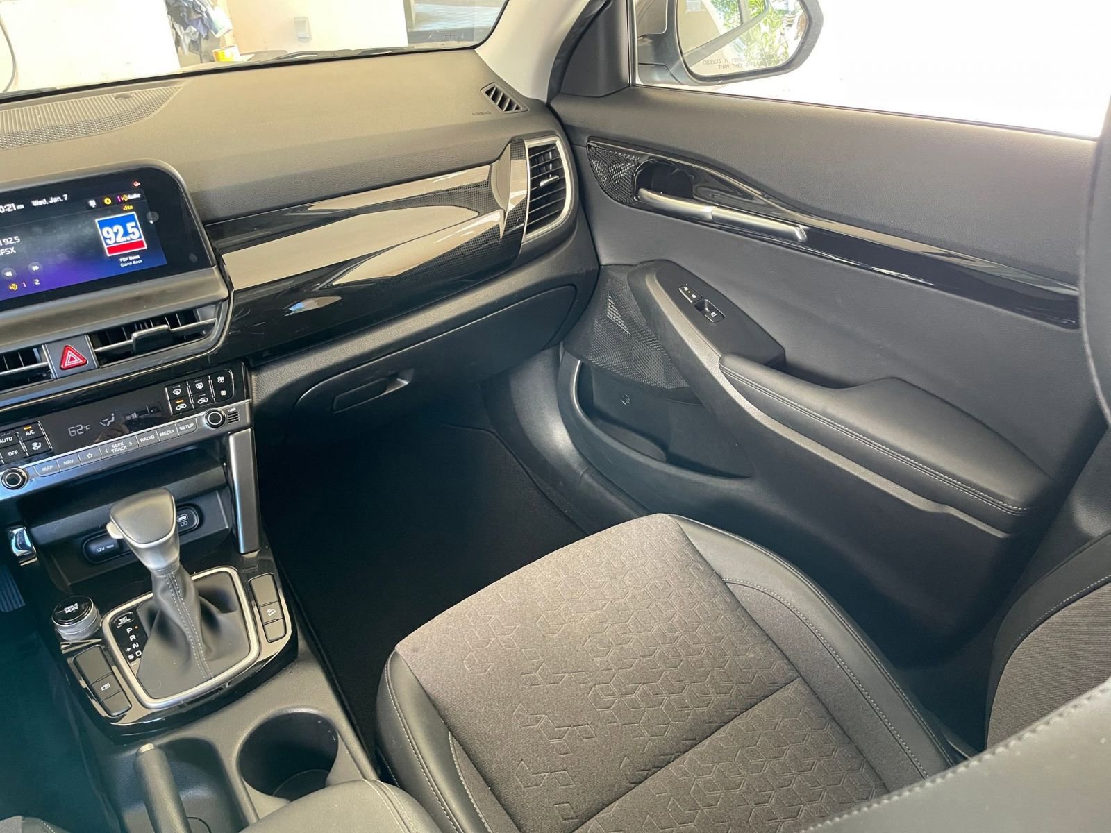 Used 2025 Kia Seltos S FWD image 36