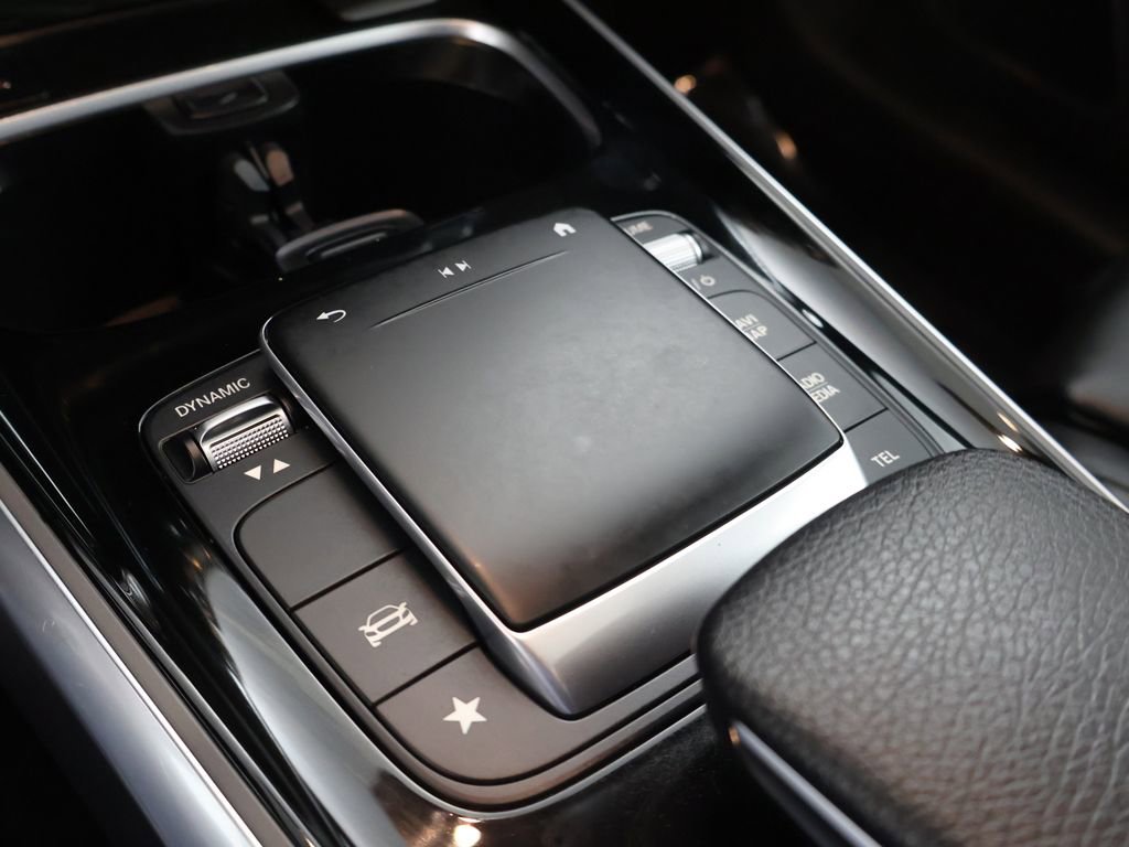 Used 2021 Mercedes-Benz GLB 250 4MATIC w/ Premium Package image 50