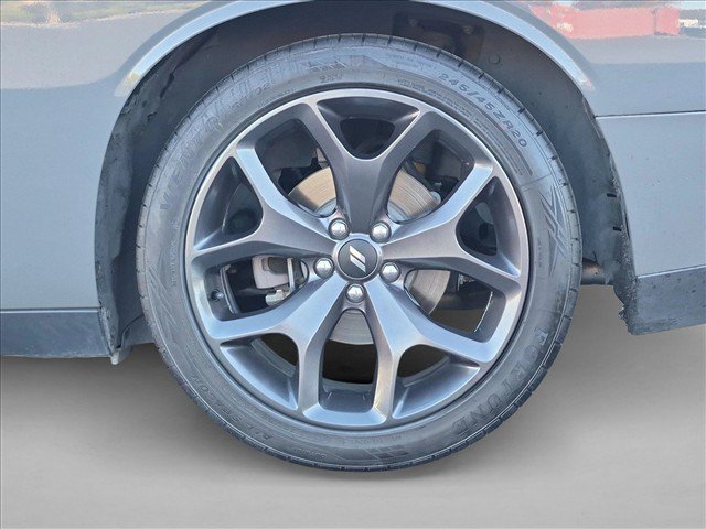 Used 2019 Dodge Challenger R/T RWD image 20