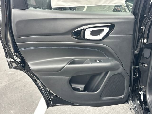 New 2026 Jeep Compass Latitude image 15