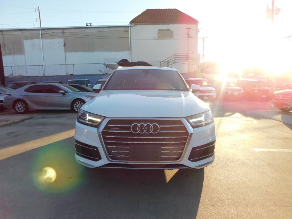 Used 2017 Audi Q7 2.0T Premium Plus w/ Premium Plus Package AWD/4WD image 2