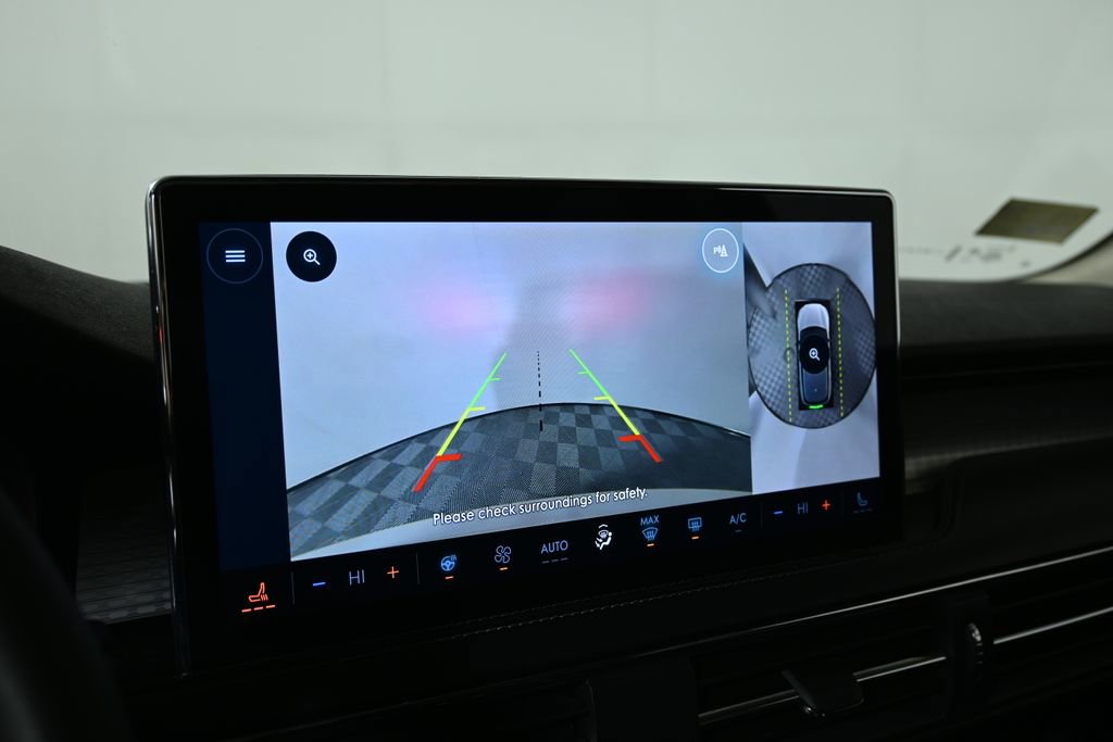 Used 2024 Lincoln Corsair AWD w/ Equipment Group 101A image 24