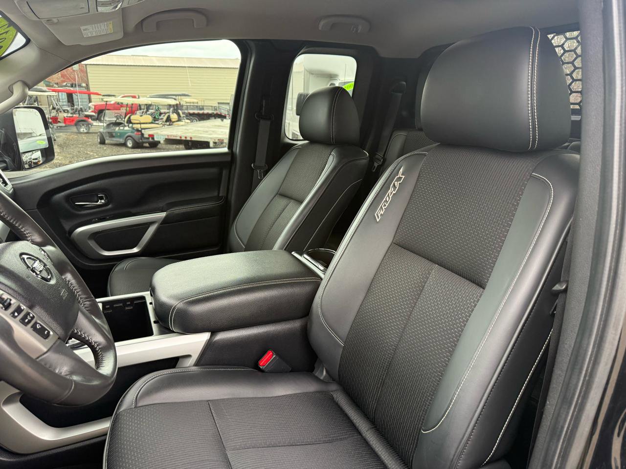 Used 2017 Nissan Titan PRO-4X image 30