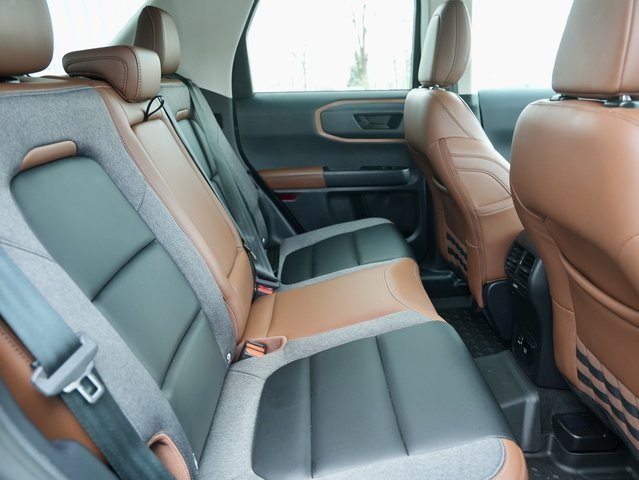 Used 2024 Ford Bronco Sport Outer Banks image 10