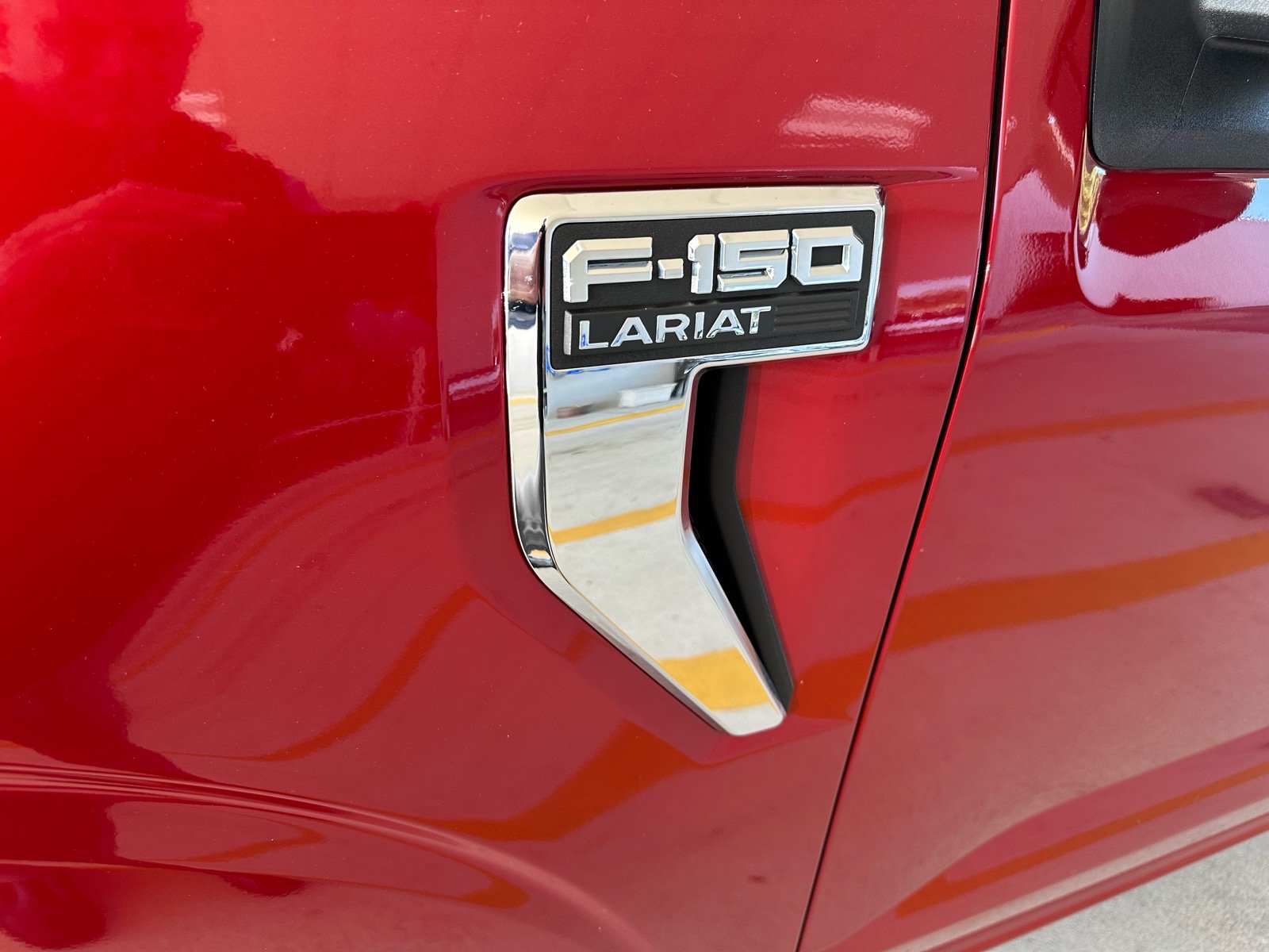 Certified 2024 Ford F150 Lariat w/ FX4 Off-Road Package AWD/4WD image 4