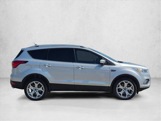 Used 2019 Ford Escape Titanium FWD image 4