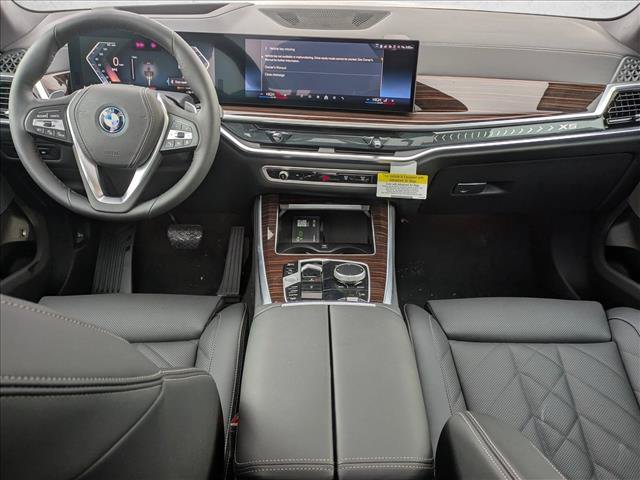 Used 2026 BMW X5 xDrive50e AWD/4WD image 16