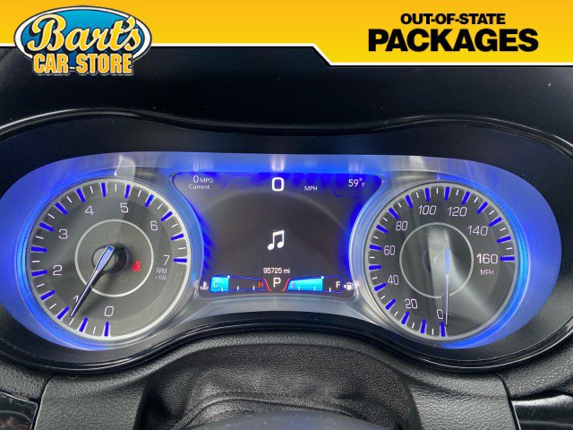 Used 2018 Chrysler 300 S image 33