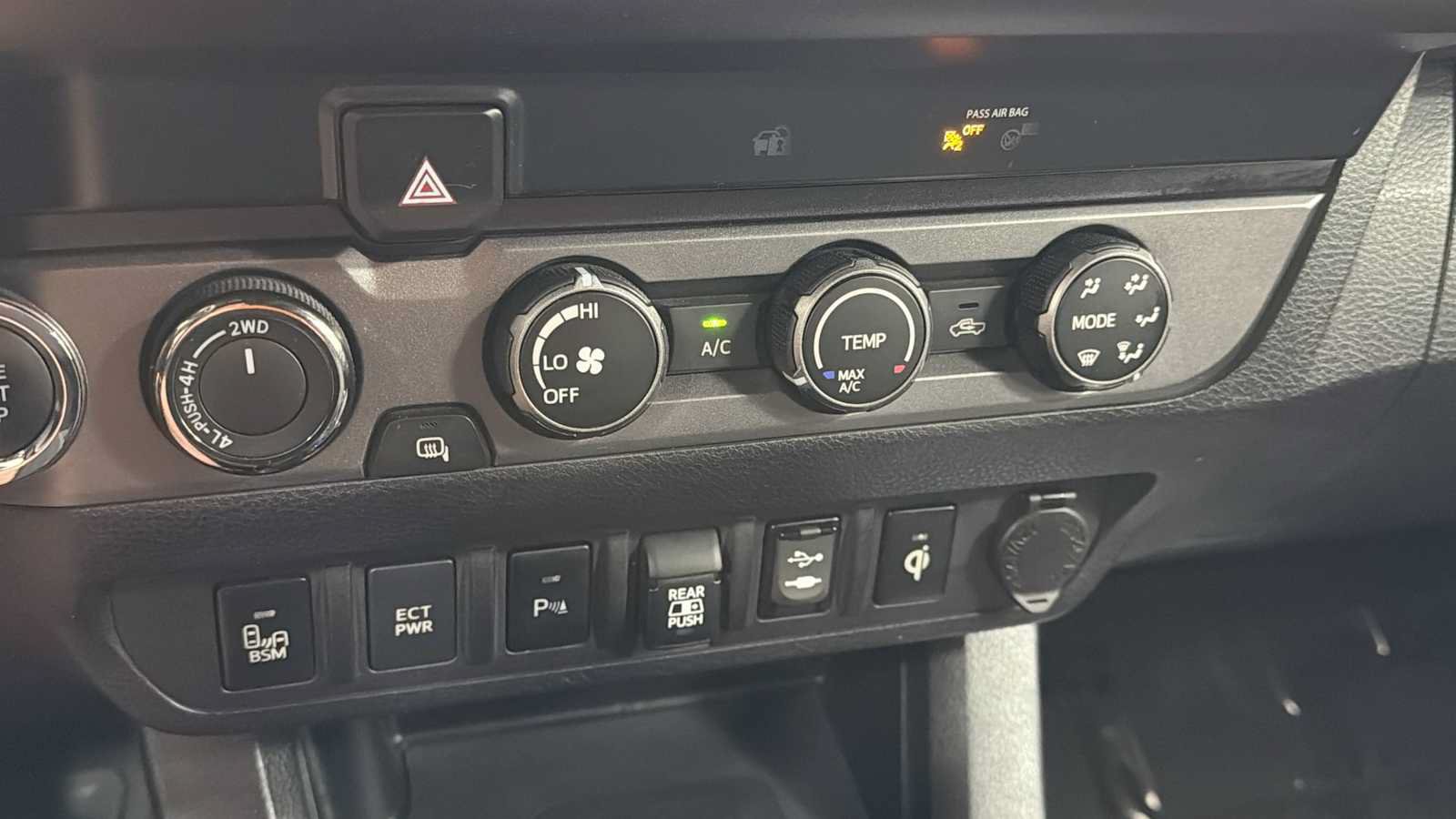 Certified 2019 Toyota Tacoma TRD Sport w/ Technology Package AWD/4WD image 21