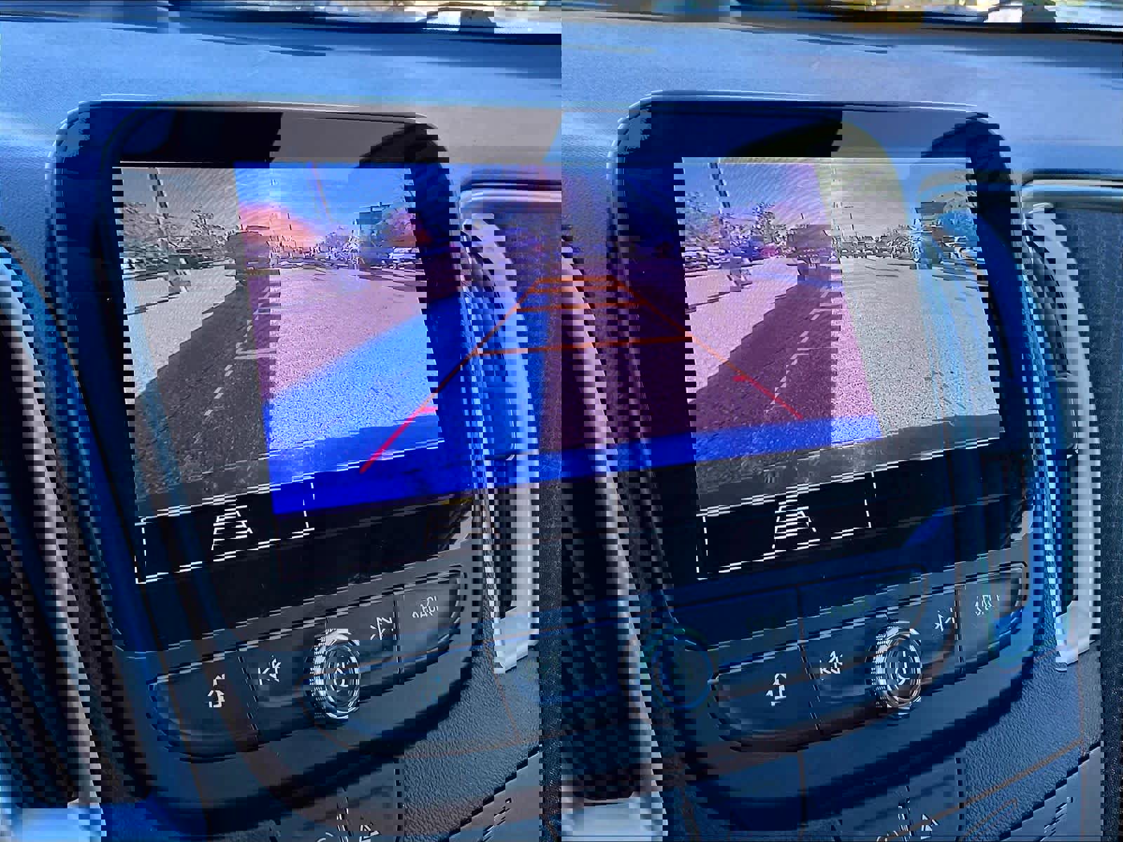 Used 2024 Chevrolet Malibu LT image 19