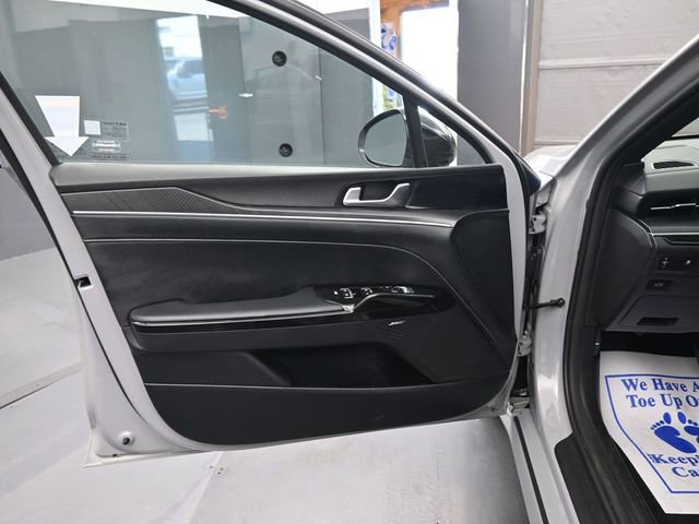 Used 2025 Kia K5 GT-Line w/ GT-Line Premium Package image 9