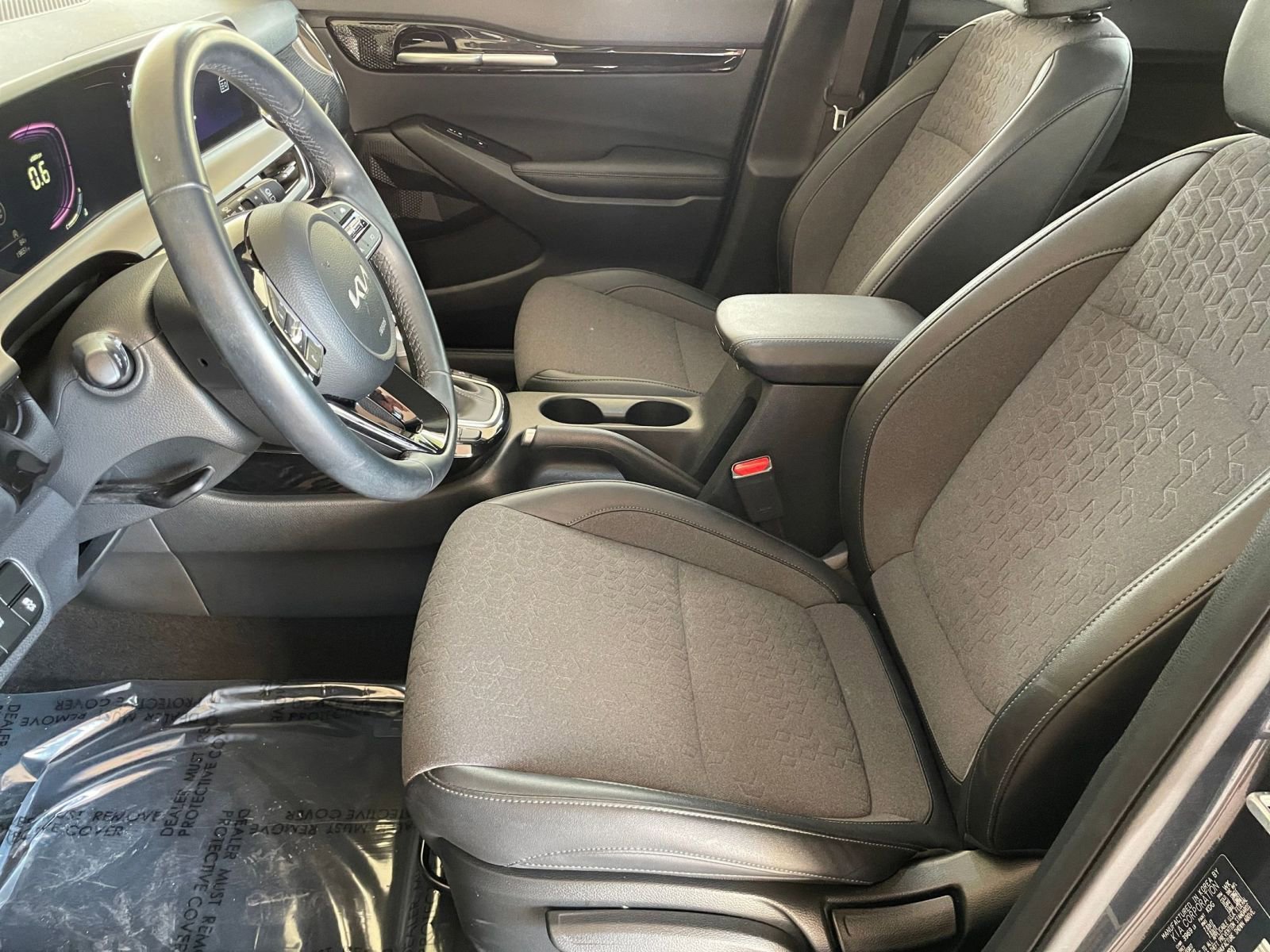 Used 2025 Kia Seltos S FWD image 28