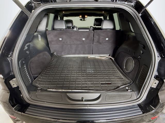 Used 2017 Jeep Grand Cherokee Altitude image 24