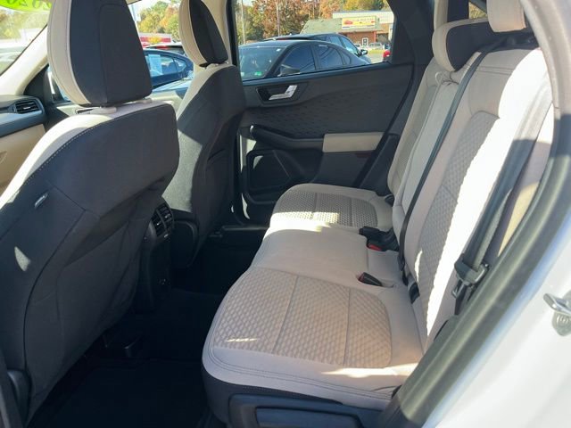 Used 2020 Ford Escape SE image 13