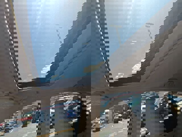 Used 2022 Toyota Avalon XLE w/ Moonroof Package FWD image 6