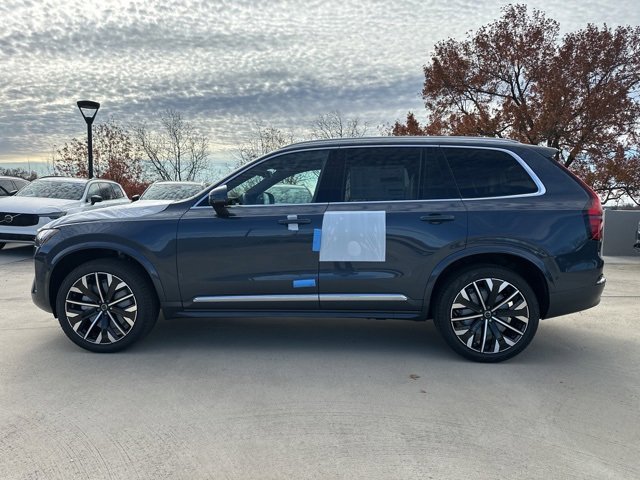 New 2026 Volvo XC90 B6 Plus w/ Protection Package Premier image 4