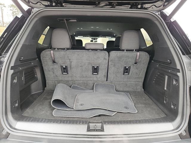 Used 2025 GMC Acadia Elevation image 34