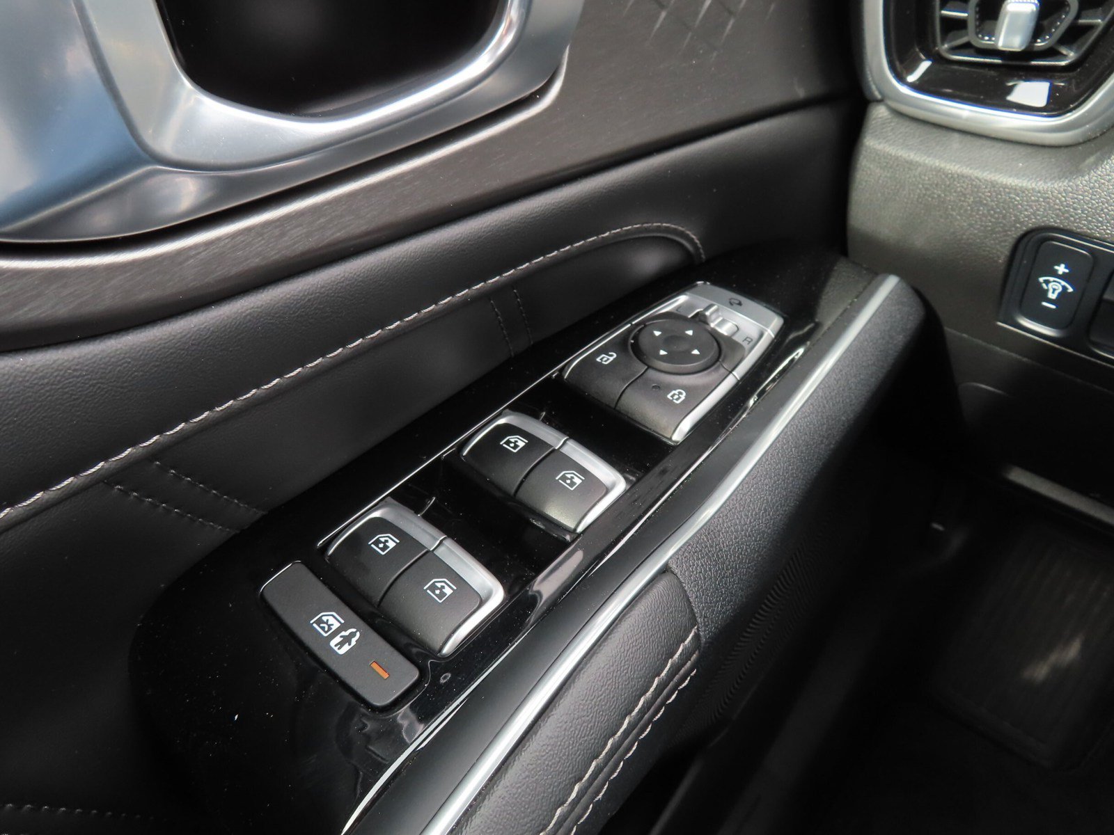 Used 2023 Kia Sorento SX AWD/4WD image 21