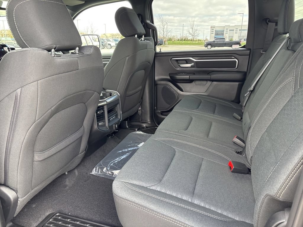 New 2026 RAM 1500 Big Horn AWD/4WD image 9