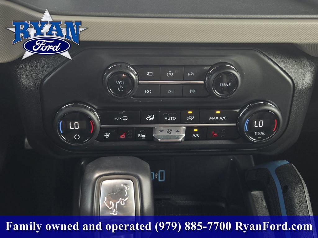 Certified 2024 Ford Bronco Wildtrak AWD/4WD image 14