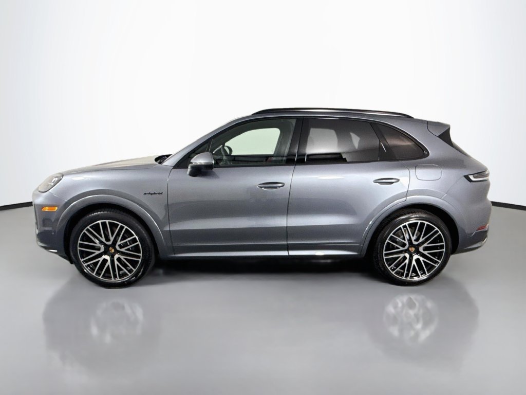 New 2026 Porsche Cayenne E-Hybrid AWD/4WD image 2