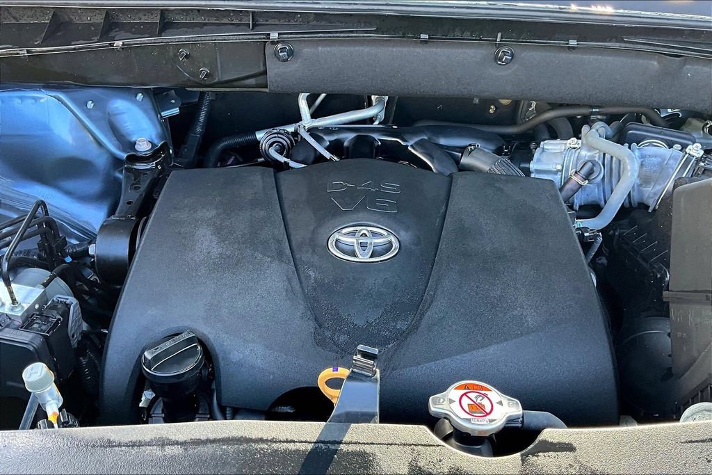 Used 2018 Toyota Highlander Limited Platinum AWD/4WD image 31