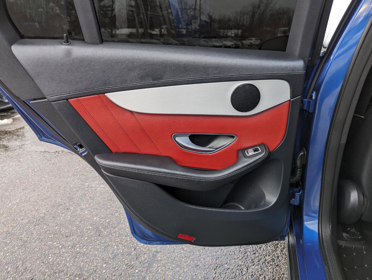 Used 2022 Mercedes-Benz GLC 43 AMG 4MATIC w/ Multimedia Package Lite image 40