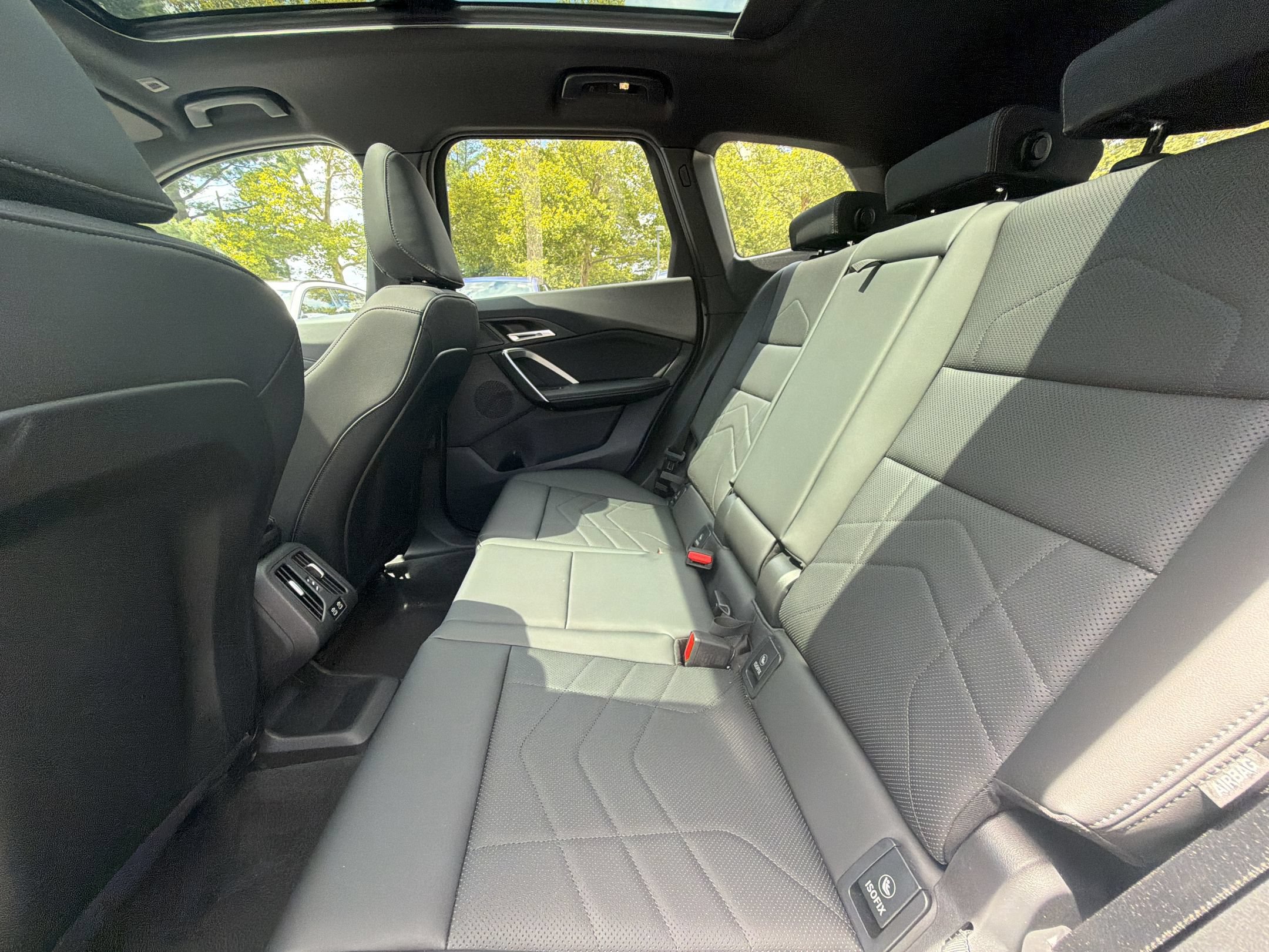 Certified 2025 BMW X2 xDrive28i AWD/4WD image 20