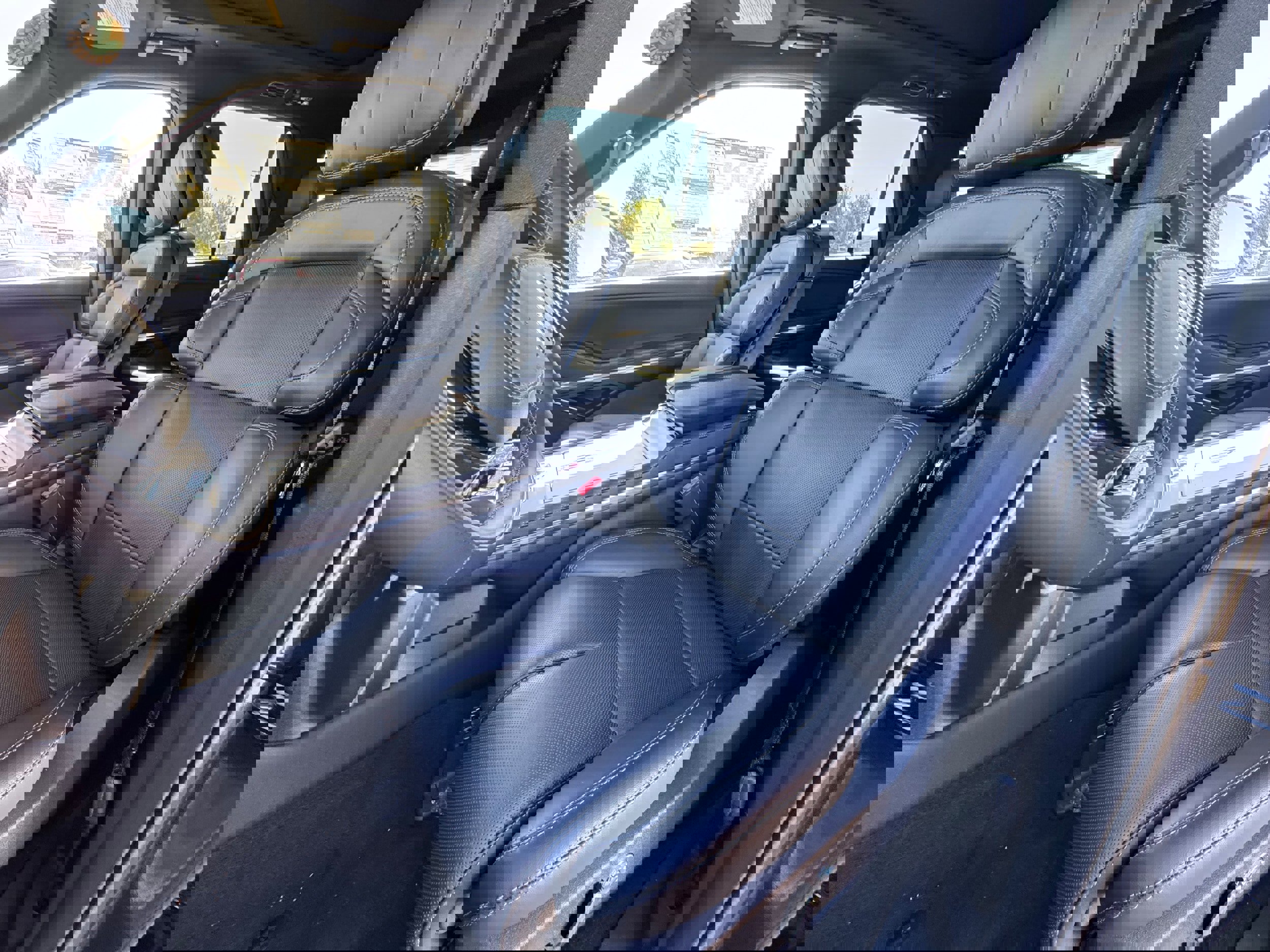 New 2025 Lincoln Navigator L Reserve w/ Jet Appearance Package image 12