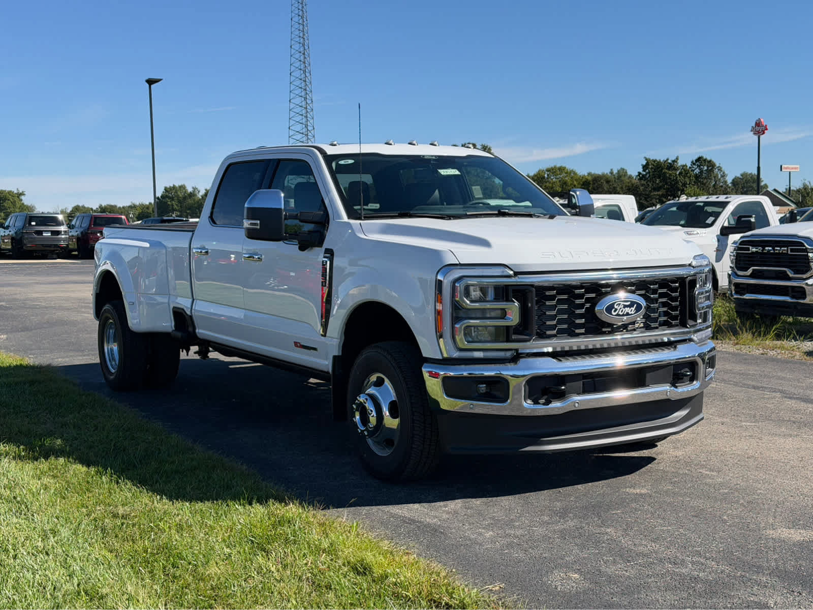 New 2027 Ford F350 Lariat w/ Lariat Ultimate Package AWD/4WD image 2