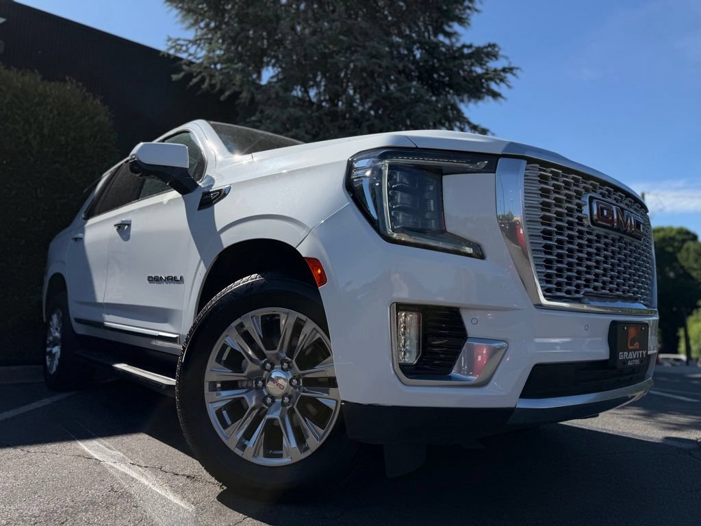 Used 2023 GMC Yukon Denali AWD/4WD image 8