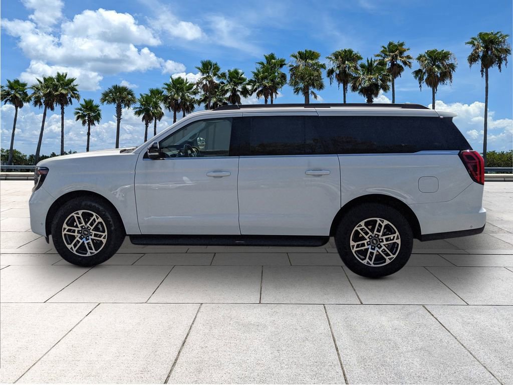 Used 2025 Ford Expedition Max Active image 4