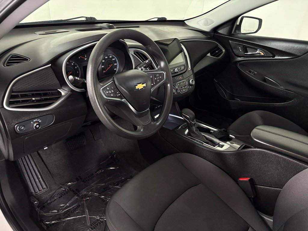 Used 2024 Chevrolet Malibu LT FWD image 19