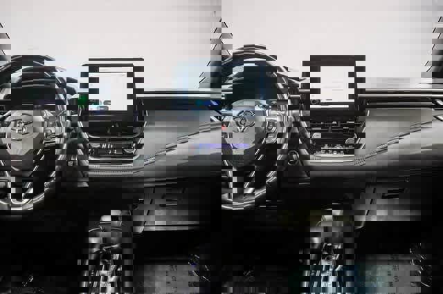 Certified 2024 Toyota Corolla SE image 14