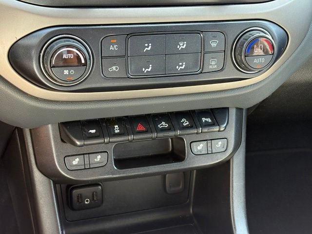 Used 2019 Chevrolet Colorado Z71 AWD/4WD image 17