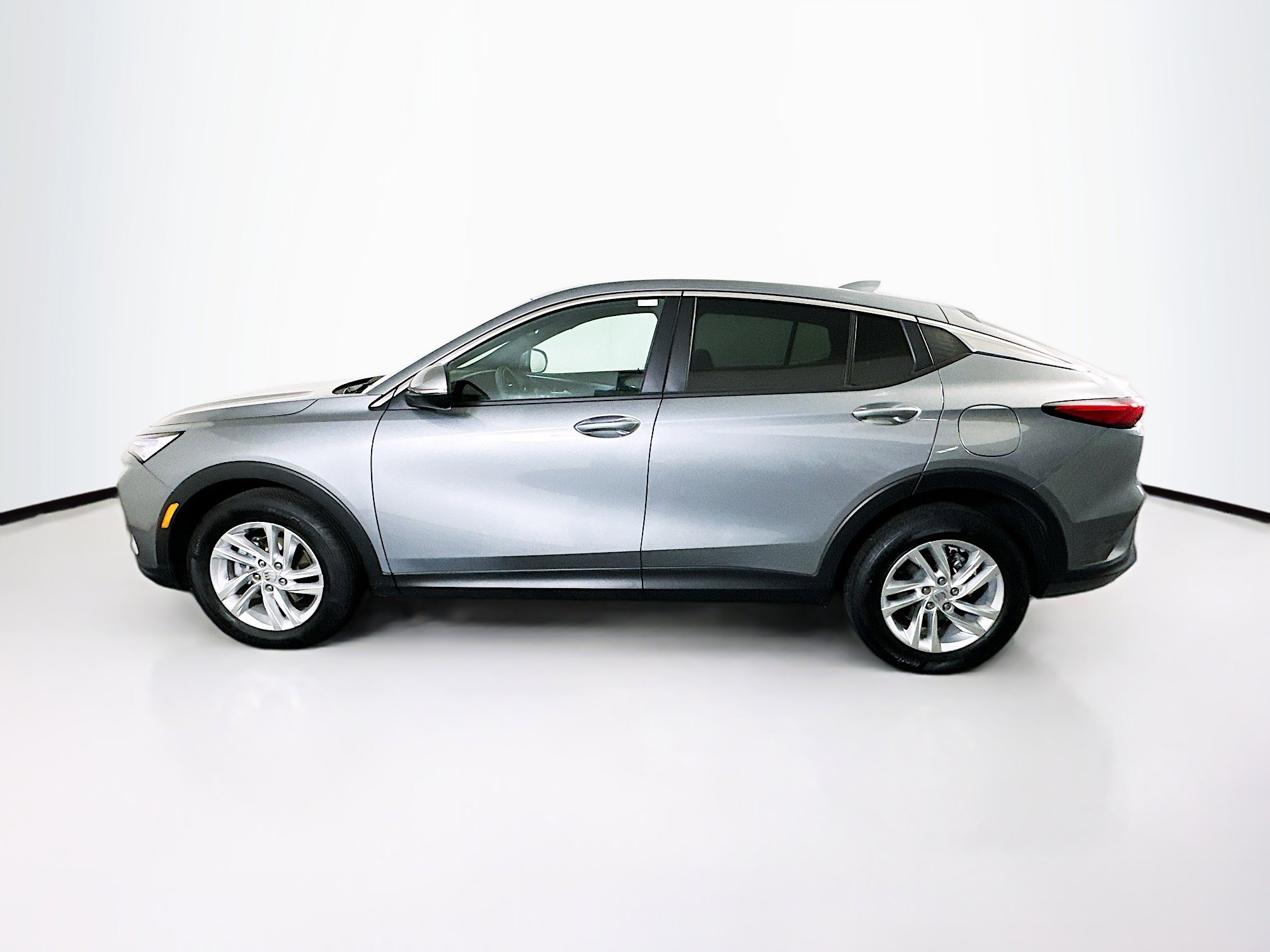 Used 2025 Buick Envista Preferred image 4