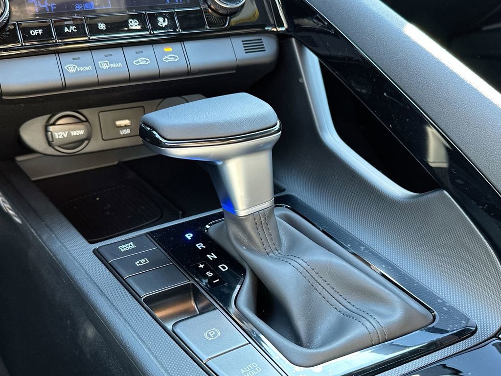 New 2025 Hyundai Elantra SEL image 39