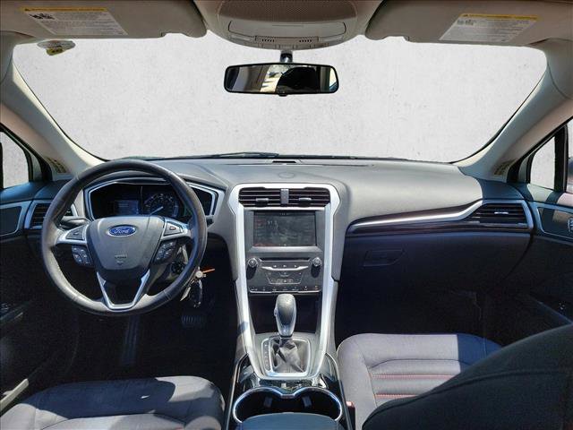 Used 2014 Ford Fusion SE FWD image 15