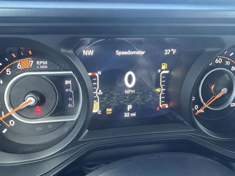 New 2026 Jeep Wrangler Unlimited Sahara AWD/4WD image 21