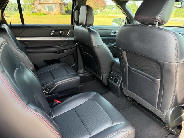 Used 2019 Ford Explorer Sport w/ Equipment Group 401A AWD/4WD image 26