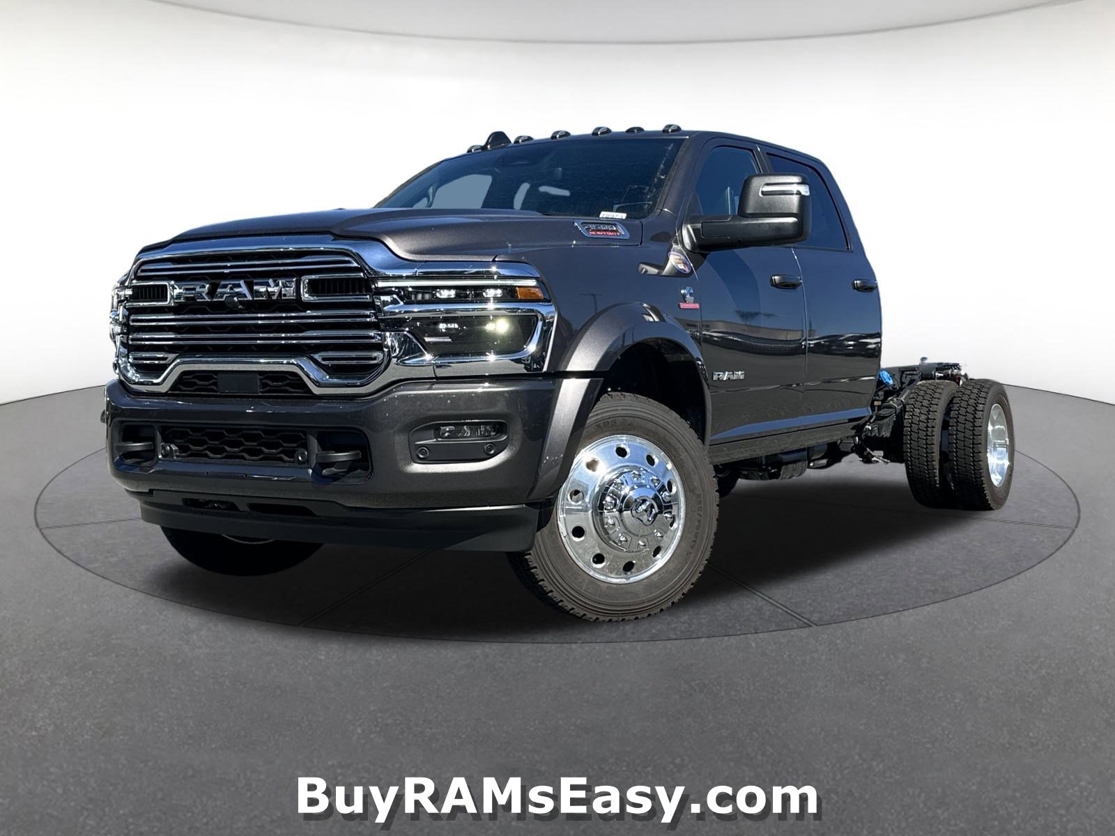 New 2026 RAM 4500 4x4 Crew Cab DRW w/ Laramie Trim Package