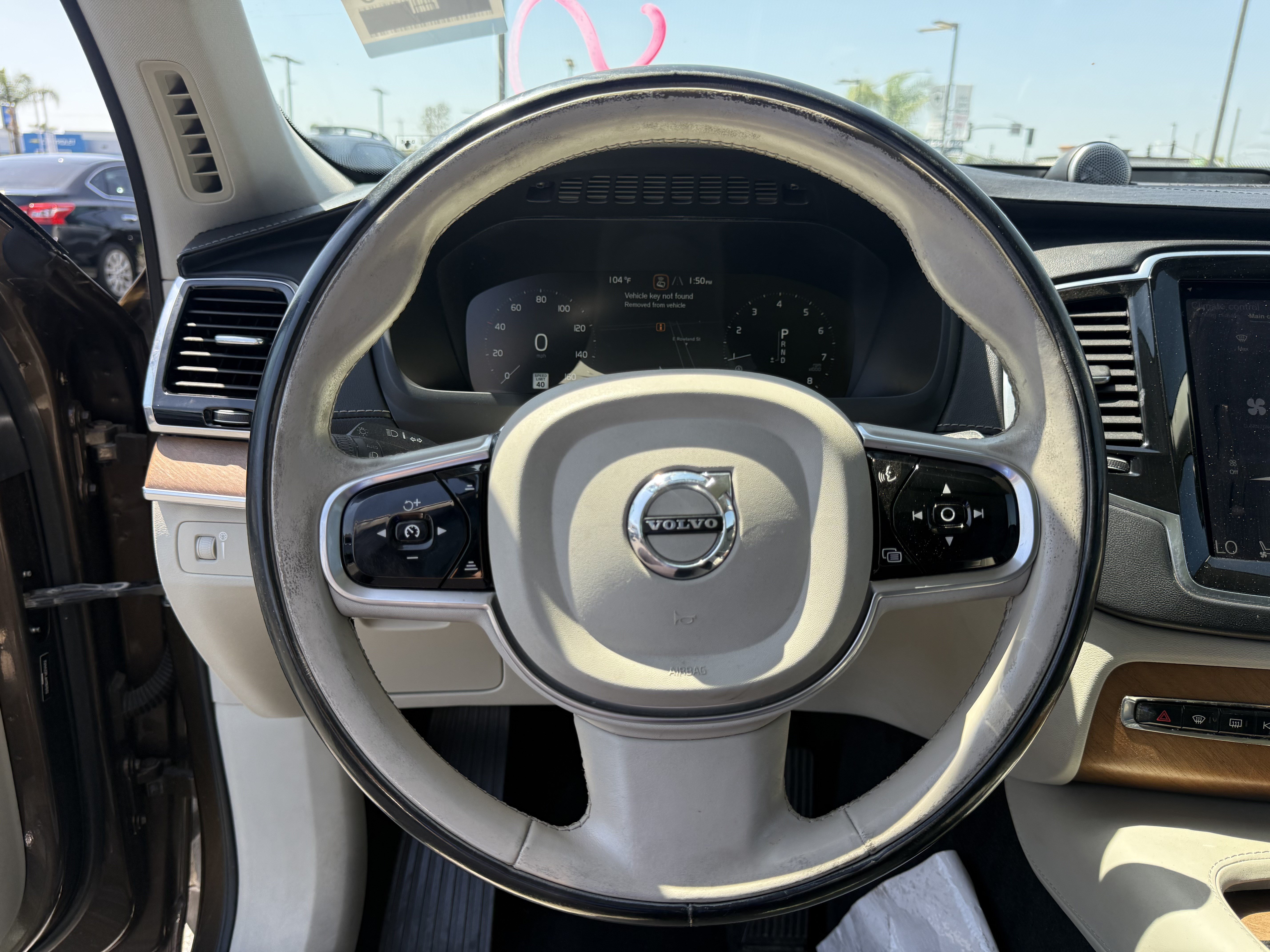 Used 2017 Volvo XC90 T6 Inscription w/ Vision Package AWD/4WD image 12