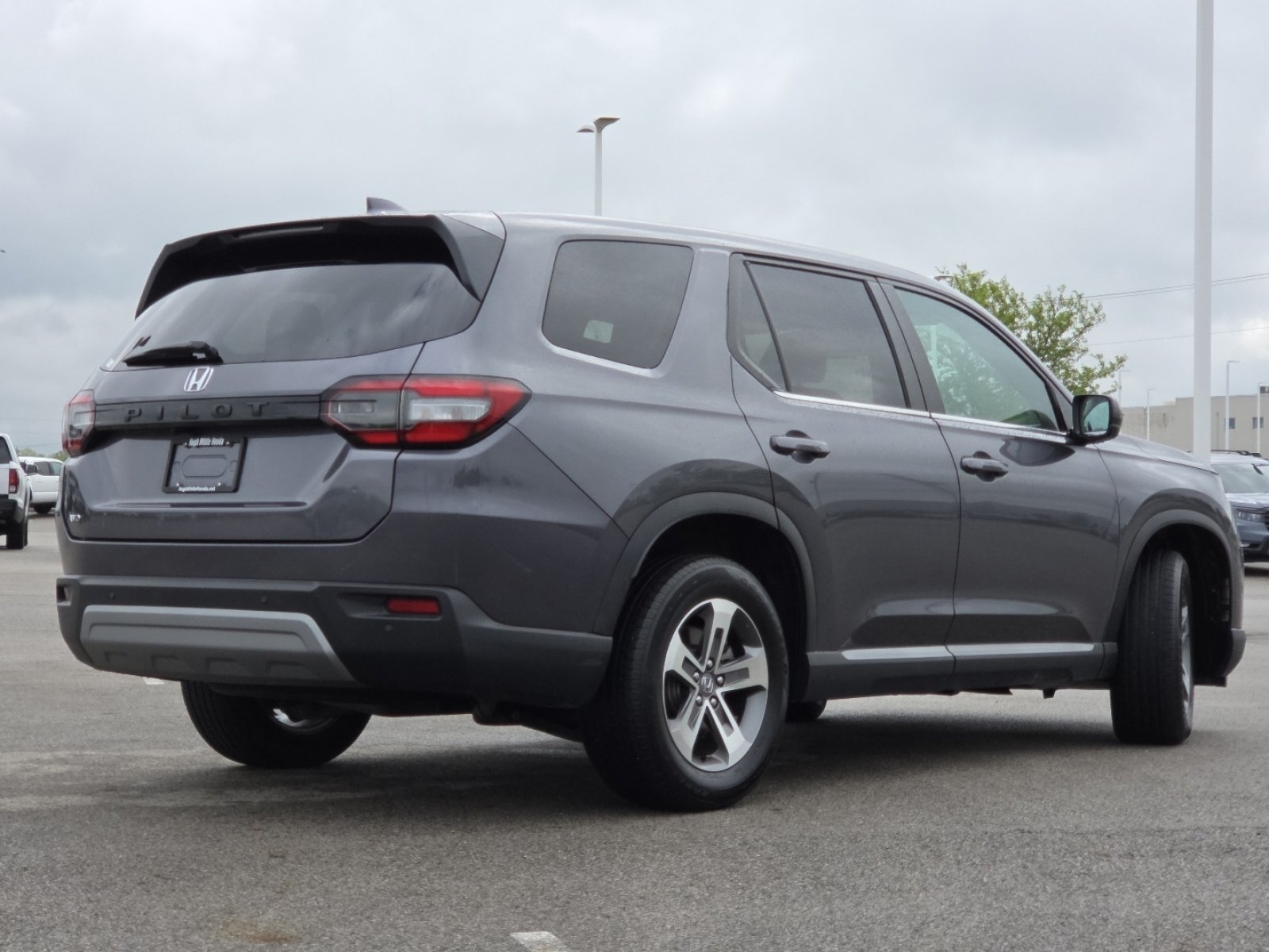 Used 2024 Honda Pilot EX-L image 17